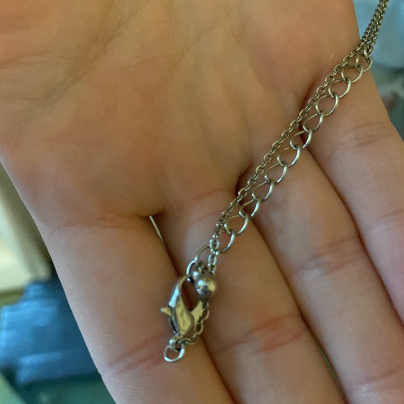 Hand painted rose necklace - Picture 2 of 5